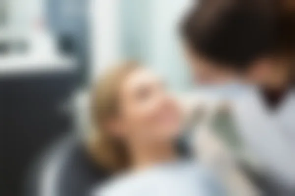哺乳期拔牙是否靠谱？智齿发炎疼痛难忍该如何处理？