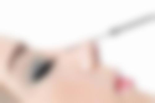 赵雅雄依托正规材料与精良技术，打造可靠医美体验